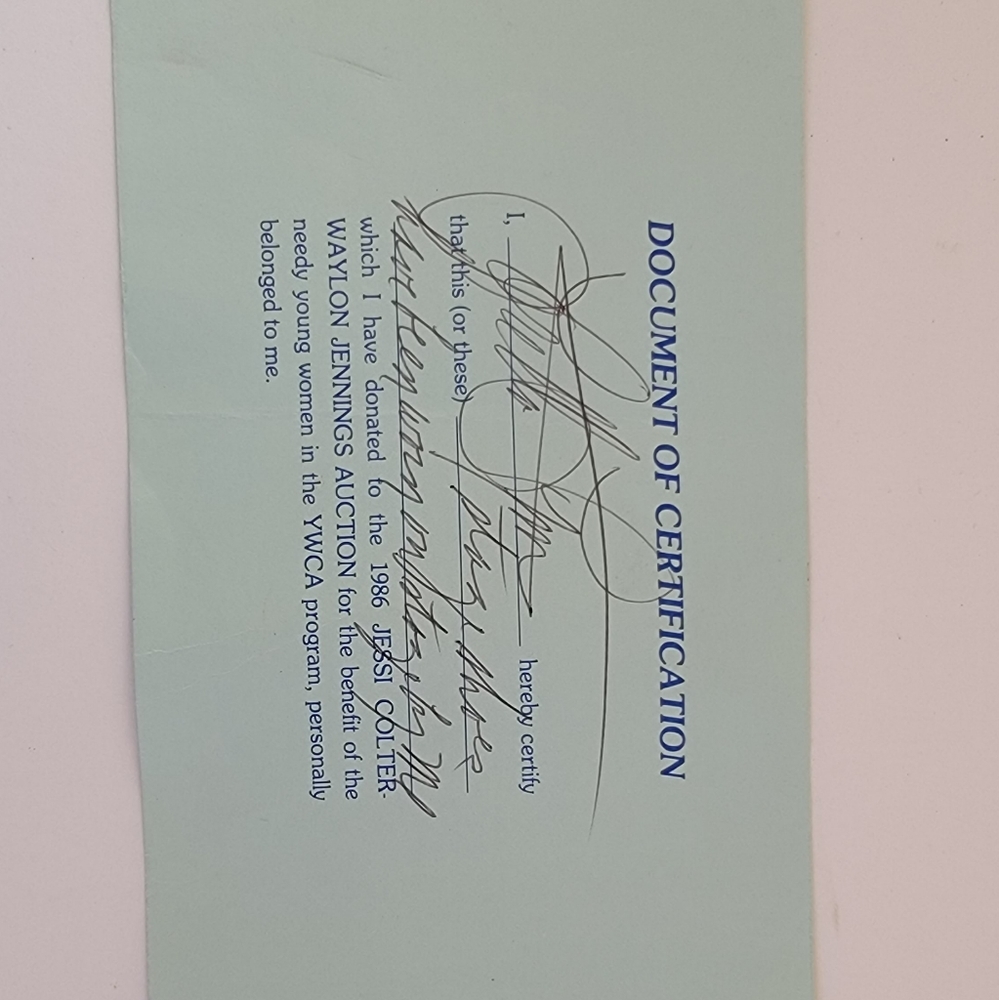 Loretta lynn double signed stage shoes with coa also signed by her. - Picture 9 of 9